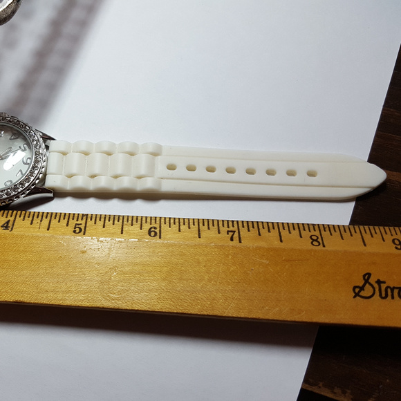 Vivani Watch Silicon Wrist Band Working Women white watches - Picture 6 of 8